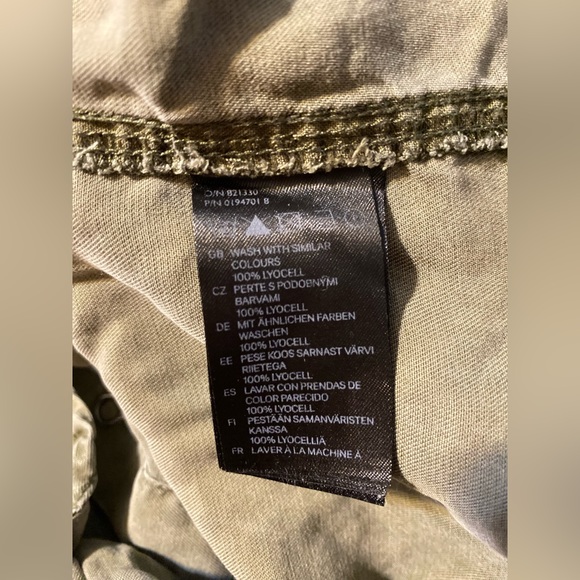 H&M Olive Green Black Lace Button Down Shirt Long Sleeve Top Soft Suede Touch 2 - Picture 8 of 9